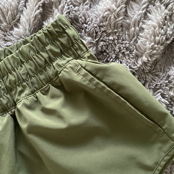 OFFLINE by Aerie Shorts - Picture 3 of 4